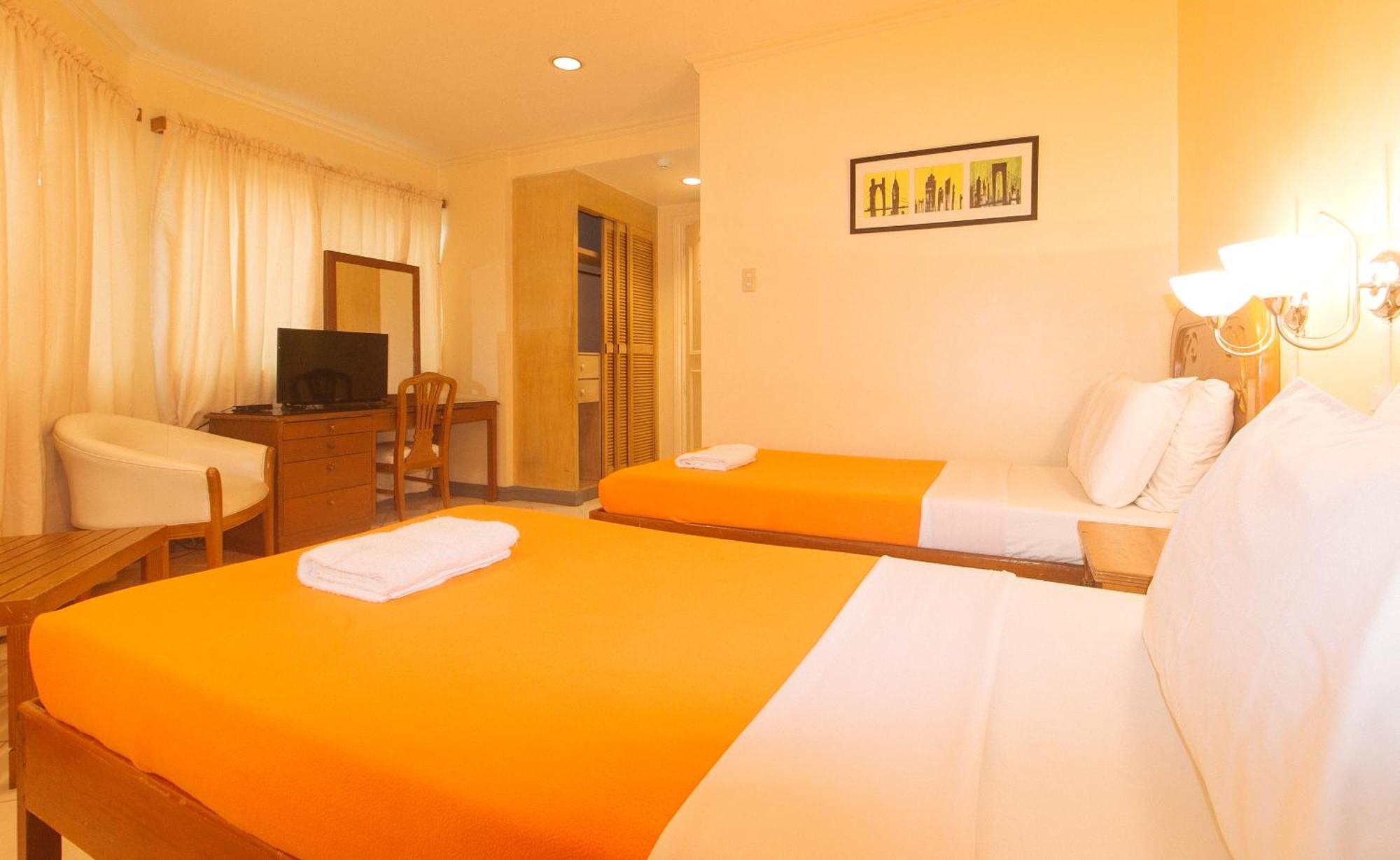Royal Am Rei Hotel By Reddoorz Bacolod Eksteriør billede