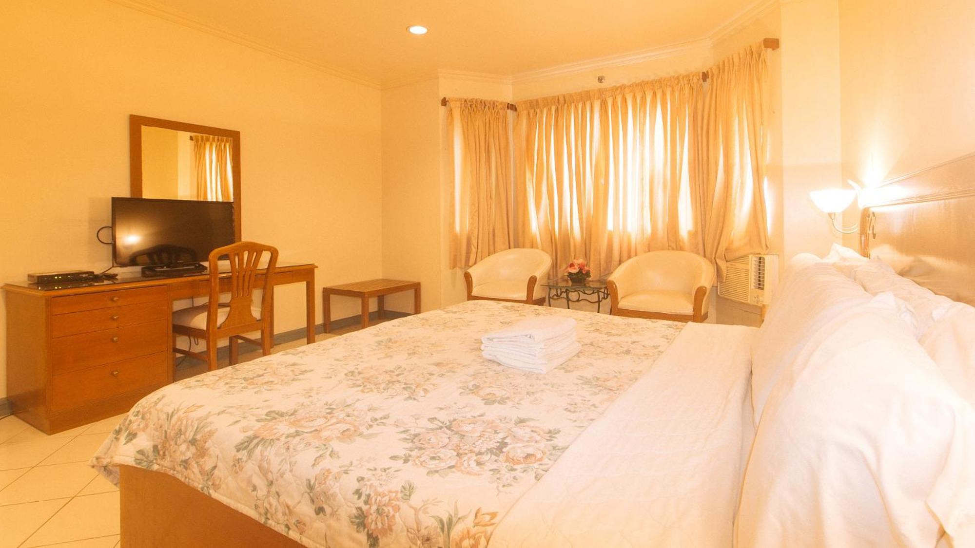 Royal Am Rei Hotel By Reddoorz Bacolod Eksteriør billede