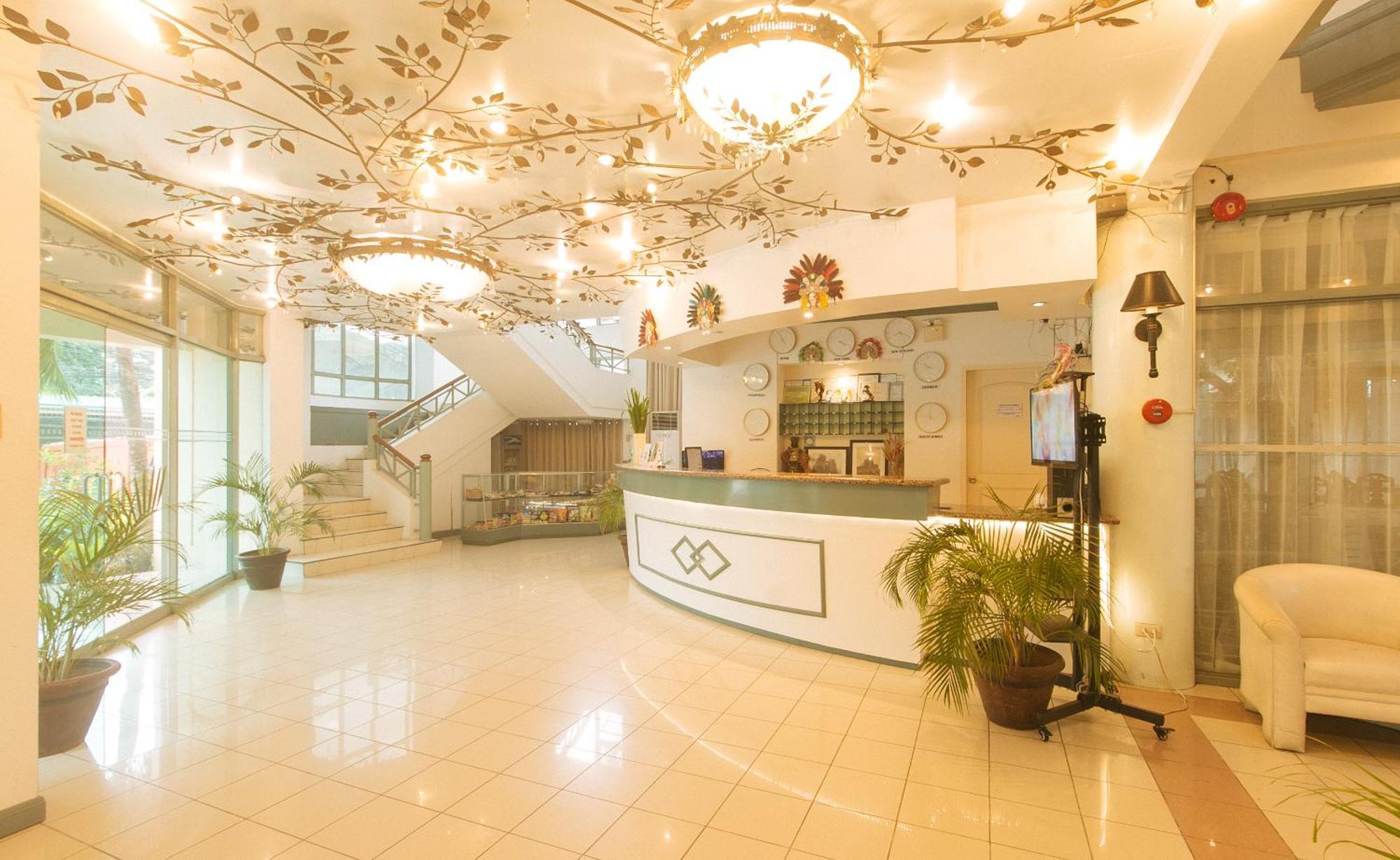 Royal Am Rei Hotel By Reddoorz Bacolod Eksteriør billede